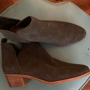 navy blue booties with cute perforated sides!